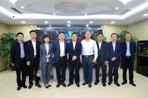 明光市市委书记被龙门国际企业文化深深感动 | 深入沟通合作空间广阔