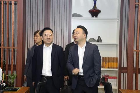 明光市市委书记被龙门国际企业文化深深感动 | 深入沟通合作空间广阔